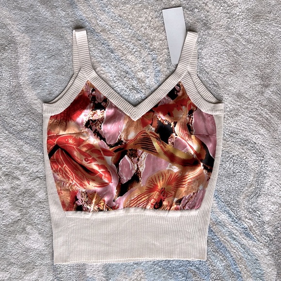 Coordinating Silk Tank and Cardigan HP🎉 - Picture 14 of 16